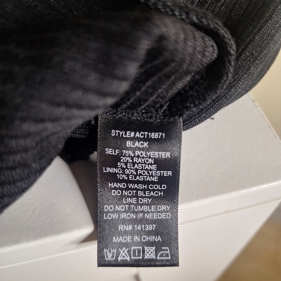 ASTR THE LABEL Iggy Twist front long sleeve bodysuit Size XS - Picture 9 of 11